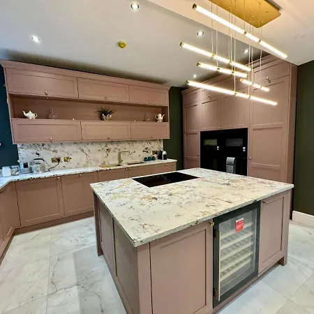 펜션 Secret Garden Estate - 레이번