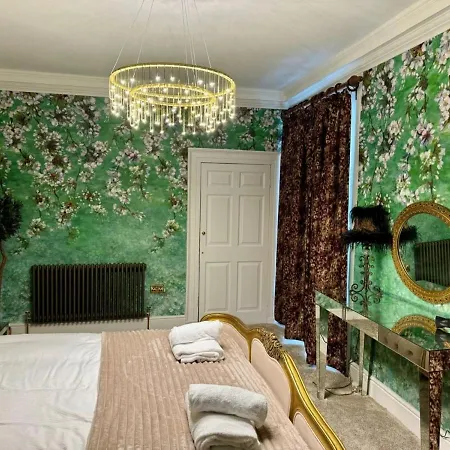 Secret Garden Estate - 펜션 *