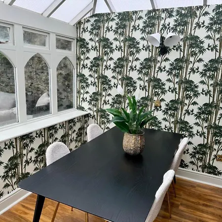 Holiday home Secret Garden Estate - Leyburn