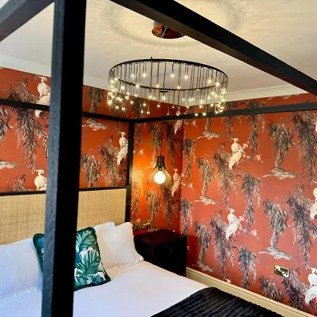 Secret Garden Estate -