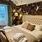 Secret Garden Estate - Tatil Evi *